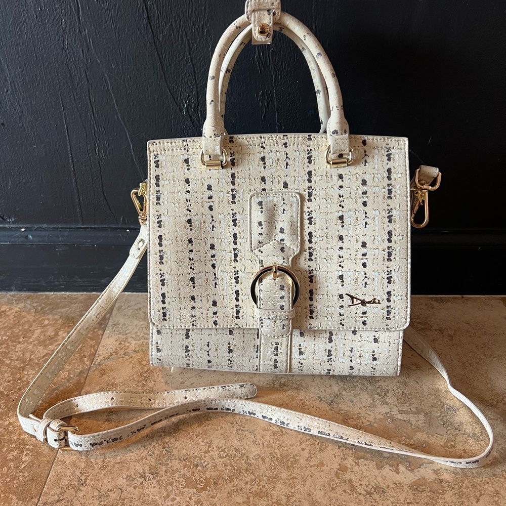 Doshi Beige Lady Bag with Black Accents